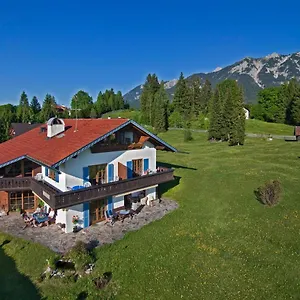 https://ferienwohnungen-arnika.com-bavaria.com